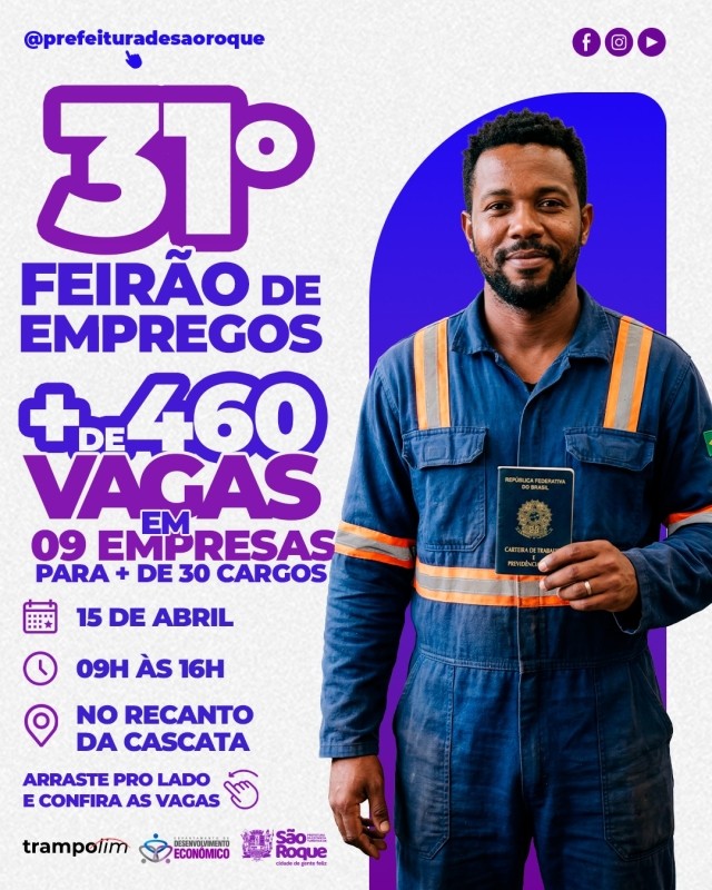 Homem sorri segurando carteira de trabalho em imagem de divulgação do 31° Feirão de Empregos, com mais de 460 vagas em São Roque (SP).